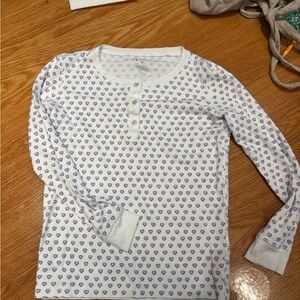 Roller Rabbit- kids White& Purple Heart Print long sleeve Pajama set (pre-owned)